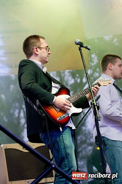 Zdjęcie w galerii na portalu naszraciborz.pl: Disco polo gromadzi tłumy - Weekend w Nędzy wiadomości z regionu