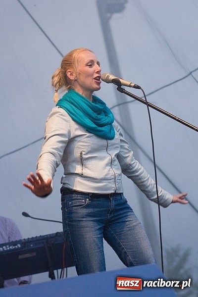 Zdjęcie w galerii na portalu naszraciborz.pl: Disco polo gromadzi tłumy - Weekend w Nędzy wiadomości z regionu