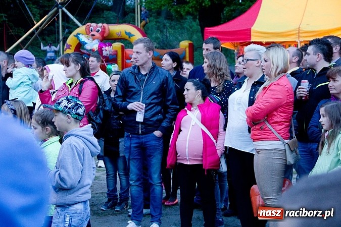 Zdjęcie w galerii na portalu naszraciborz.pl: Disco polo gromadzi tłumy - Weekend w Nędzy wiadomości z regionu