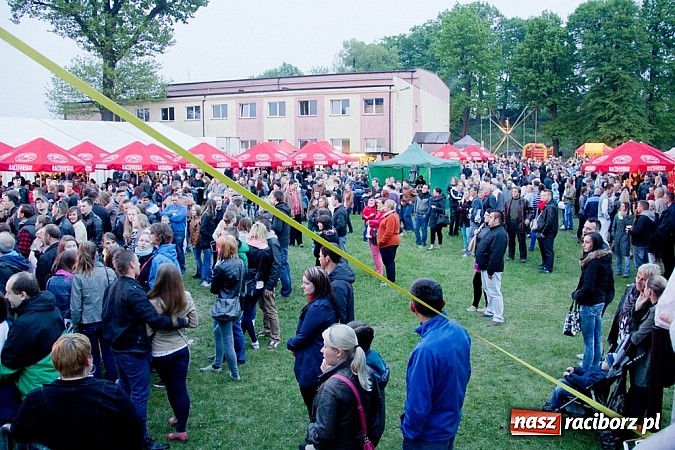 Zdjęcie w galerii na portalu naszraciborz.pl: Disco polo gromadzi tłumy - Weekend w Nędzy wiadomości z regionu