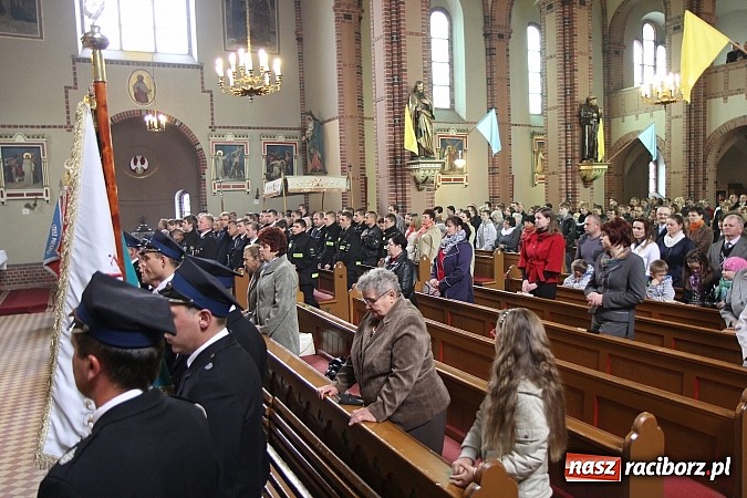 Zdjęcie w galerii na portalu naszraciborz.pl: Ochotnicy z Rzuchowa mają nowy wóz! wiadomości z regionu