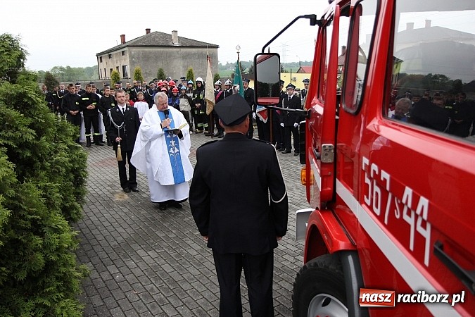 Zdjęcie w galerii na portalu naszraciborz.pl: Ochotnicy z Rzuchowa mają nowy wóz! wiadomości z regionu