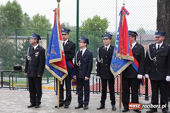 Zdjęcie w galerii na portalu naszraciborz.pl: Ochotnicy z Rzuchowa mają nowy wóz! wiadomości z regionu