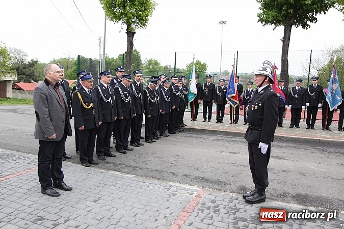 Zdjęcie w galerii na portalu naszraciborz.pl: Ochotnicy z Rzuchowa mają nowy wóz! wiadomości z regionu
