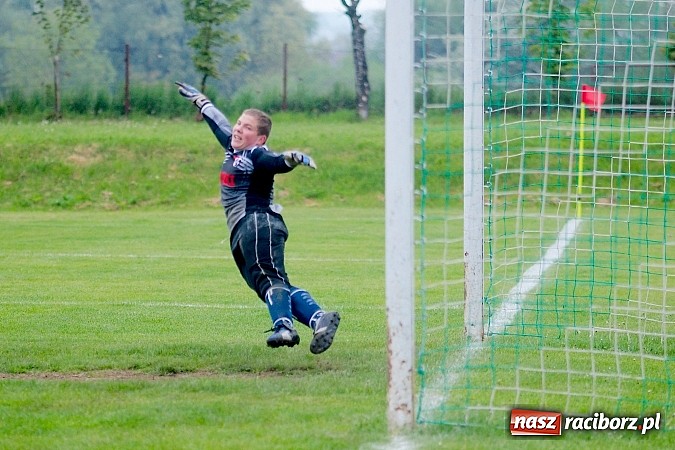 Zdjęcie w galerii na portalu naszraciborz.pl: Festiwal karnych przy Łąkowej. Rafako lepsze od Lysek wiadomości z regionu