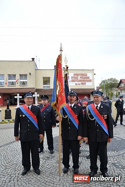 Zdjęcie w galerii na portalu naszraciborz.pl: Na świętego Floriana poświęcili nowy wóz wiadomości z regionu