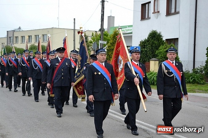 Zdjęcie w galerii na portalu naszraciborz.pl: Na świętego Floriana poświęcili nowy wóz wiadomości z regionu