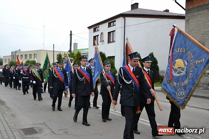 Zdjęcie w galerii na portalu naszraciborz.pl: Na świętego Floriana poświęcili nowy wóz wiadomości z regionu