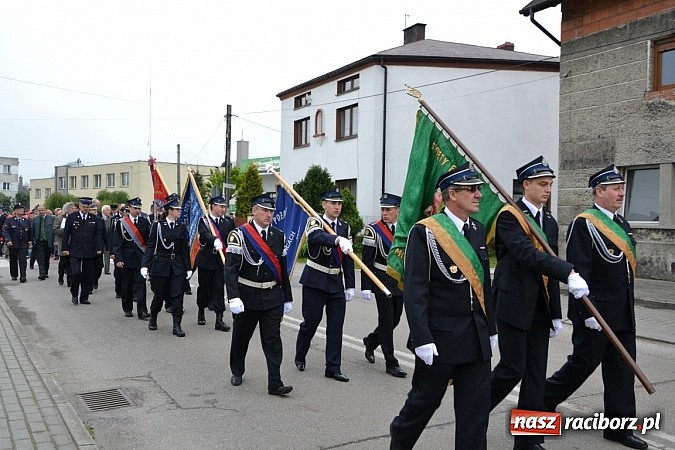 Zdjęcie w galerii na portalu naszraciborz.pl: Na świętego Floriana poświęcili nowy wóz wiadomości z regionu