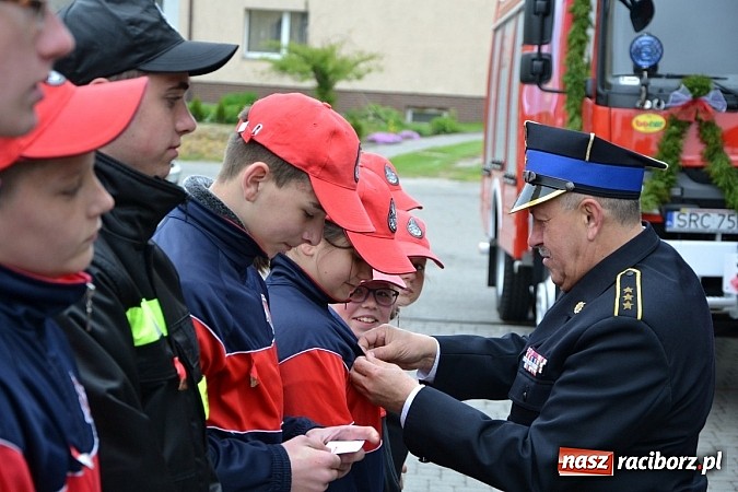 Zdjęcie w galerii na portalu naszraciborz.pl: Na świętego Floriana poświęcili nowy wóz wiadomości z regionu
