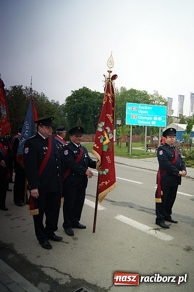 Zdjęcie w galerii na portalu naszraciborz.pl: Na świętego Floriana poświęcili nowy wóz wiadomości z regionu