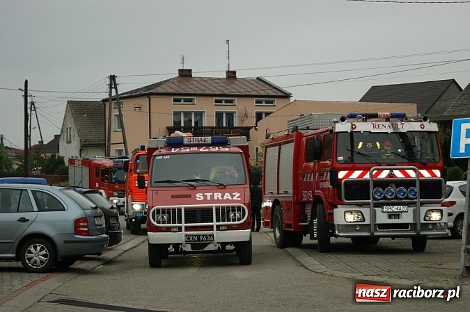 Zdjęcie w galerii na portalu naszraciborz.pl: Na świętego Floriana poświęcili nowy wóz wiadomości z regionu