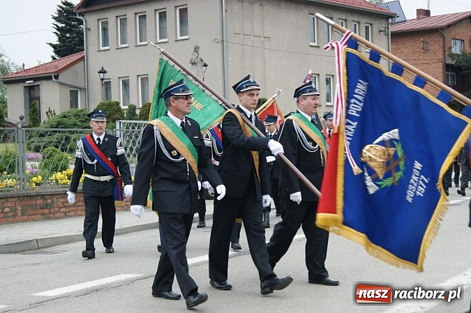 Zdjęcie w galerii na portalu naszraciborz.pl: Na świętego Floriana poświęcili nowy wóz wiadomości z regionu