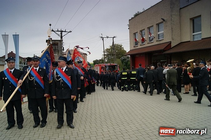 Zdjęcie w galerii na portalu naszraciborz.pl: Na świętego Floriana poświęcili nowy wóz wiadomości z regionu