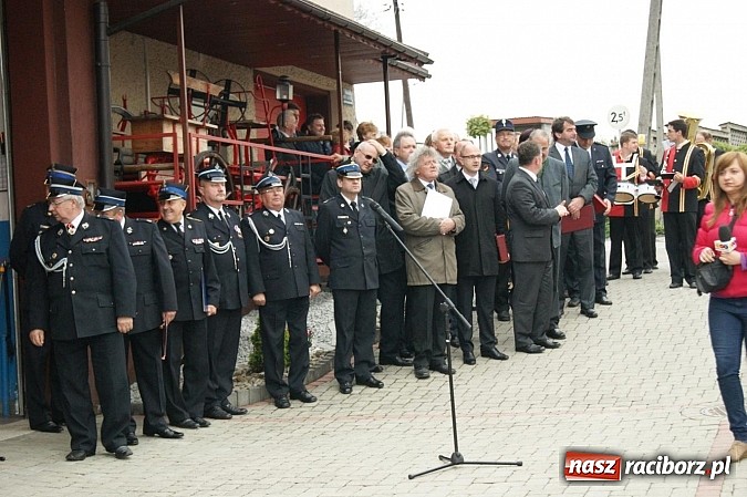 Zdjęcie w galerii na portalu naszraciborz.pl: Na świętego Floriana poświęcili nowy wóz wiadomości z regionu