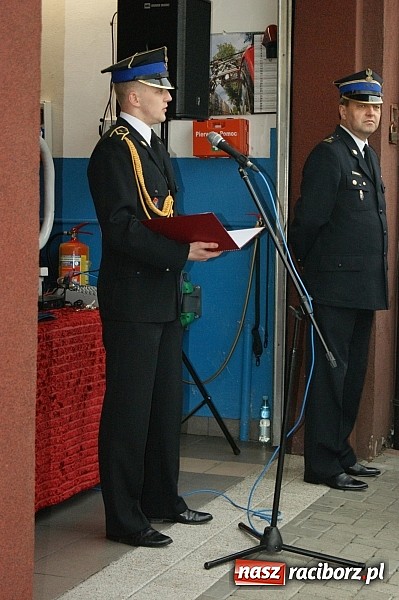 Zdjęcie w galerii na portalu naszraciborz.pl: Na świętego Floriana poświęcili nowy wóz wiadomości z regionu