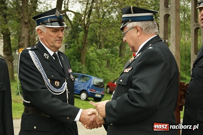 Zdjęcie w galerii na portalu naszraciborz.pl: Na świętego Floriana poświęcili nowy wóz wiadomości z regionu