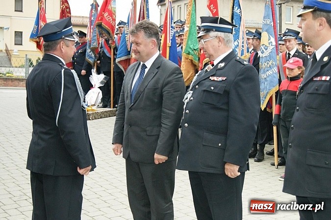 Zdjęcie w galerii na portalu naszraciborz.pl: Na świętego Floriana poświęcili nowy wóz wiadomości z regionu