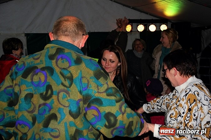 Zdjęcie w galerii na portalu naszraciborz.pl: Majówka w Wojnowicach rozpoczęta  wiadomości z regionu