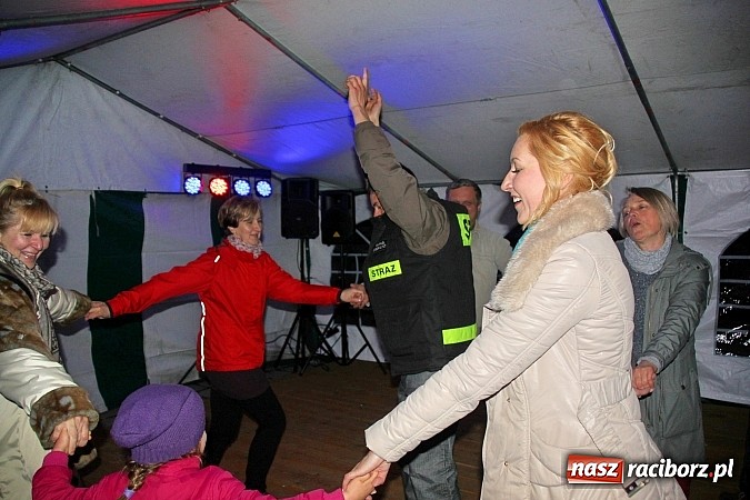 Zdjęcie w galerii na portalu naszraciborz.pl: Majówka w Wojnowicach rozpoczęta  wiadomości z regionu