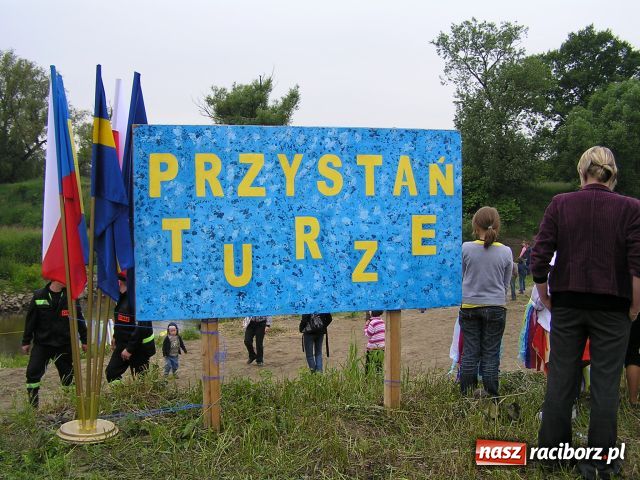 Zdjęcie w galerii na portalu naszraciborz.pl: Przystanek Turze, czyli Jak Oni Pływają! wiadomości z regionu