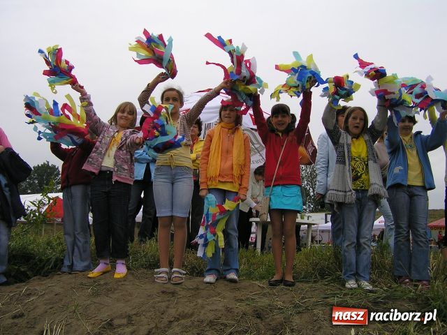 Zdjęcie w galerii na portalu naszraciborz.pl: Przystanek Turze, czyli Jak Oni Pływają! wiadomości z regionu