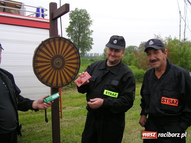 Zdjęcie w galerii na portalu naszraciborz.pl: Przystanek Turze, czyli Jak Oni Pływają! wiadomości z regionu