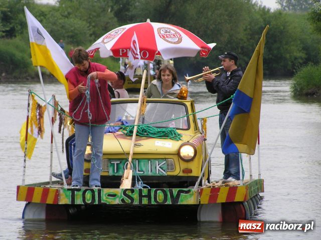 Zdjęcie w galerii na portalu naszraciborz.pl: Przystanek Turze, czyli Jak Oni Pływają! wiadomości z regionu
