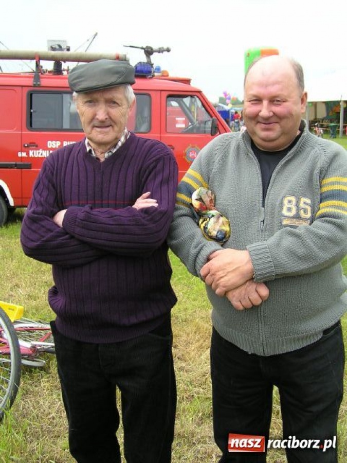 Zdjęcie w galerii na portalu naszraciborz.pl: Przystanek Turze, czyli Jak Oni Pływają! wiadomości z regionu