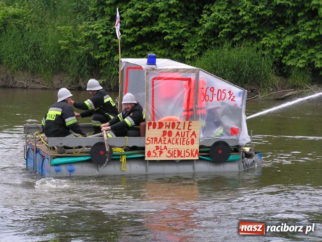 Zdjęcie w galerii na portalu naszraciborz.pl: Przystanek Turze, czyli Jak Oni Pływają! wiadomości z regionu
