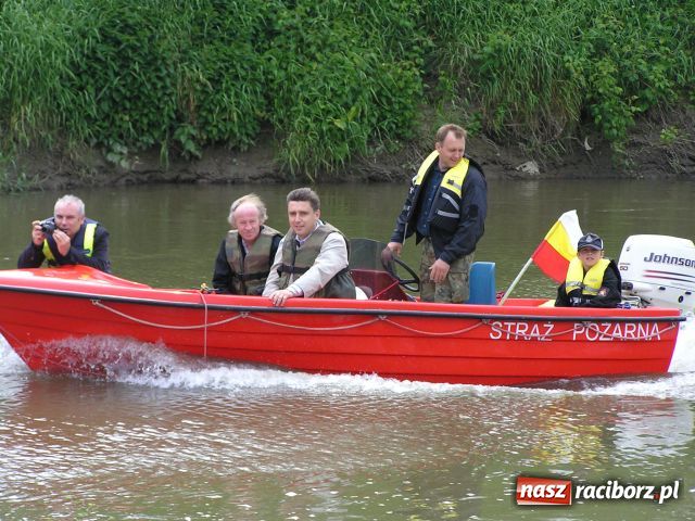 Zdjęcie w galerii na portalu naszraciborz.pl: Przystanek Turze, czyli Jak Oni Pływają! wiadomości z regionu