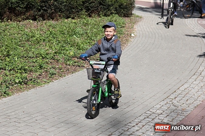 Zdjęcie w galerii na portalu naszraciborz.pl: Rowerowa majówka w Raciborzu wiadomości z regionu