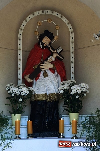 Zdjęcie w galerii na portalu naszraciborz.pl: Parafianie ze strażakami szli do św. Floriana wiadomości z regionu