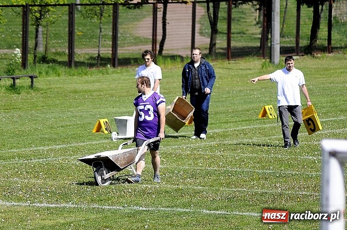 Zdjęcie w galerii na portalu naszraciborz.pl: Rybnik Thunders z raciborzanami w składzie zainaugurowali nowy sezon wiadomości z regionu