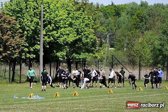 Zdjęcie w galerii na portalu naszraciborz.pl: Rybnik Thunders z raciborzanami w składzie zainaugurowali nowy sezon wiadomości z regionu