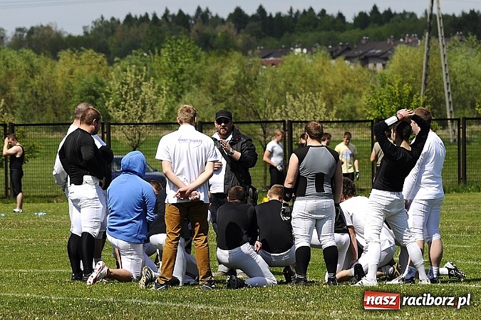 Zdjęcie w galerii na portalu naszraciborz.pl: Rybnik Thunders z raciborzanami w składzie zainaugurowali nowy sezon wiadomości z regionu