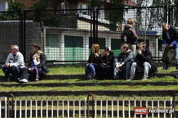 Zdjęcie w galerii na portalu naszraciborz.pl: Rybnik Thunders z raciborzanami w składzie zainaugurowali nowy sezon wiadomości z regionu
