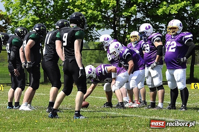 Zdjęcie w galerii na portalu naszraciborz.pl: Rybnik Thunders z raciborzanami w składzie zainaugurowali nowy sezon wiadomości z regionu