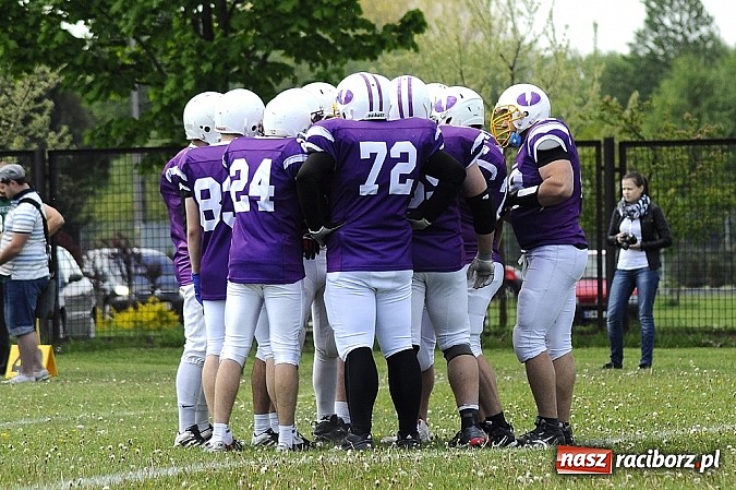 Zdjęcie w galerii na portalu naszraciborz.pl: Rybnik Thunders z raciborzanami w składzie zainaugurowali nowy sezon wiadomości z regionu