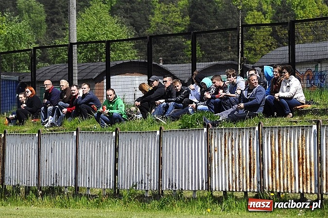 Zdjęcie w galerii na portalu naszraciborz.pl: Rybnik Thunders z raciborzanami w składzie zainaugurowali nowy sezon wiadomości z regionu