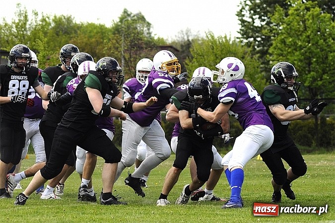Zdjęcie w galerii na portalu naszraciborz.pl: Rybnik Thunders z raciborzanami w składzie zainaugurowali nowy sezon wiadomości z regionu