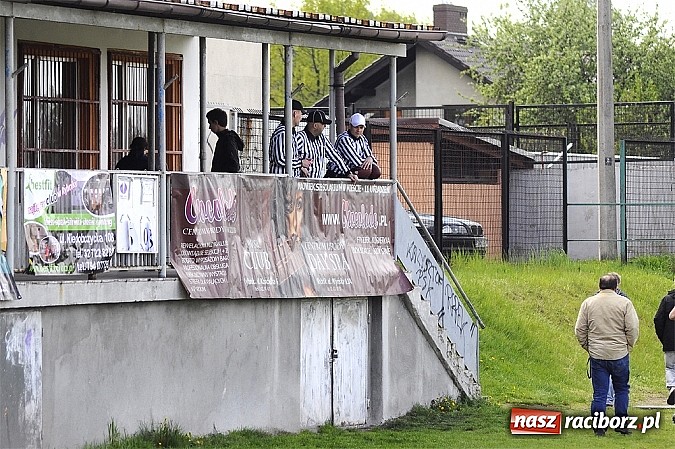 Zdjęcie w galerii na portalu naszraciborz.pl: Rybnik Thunders z raciborzanami w składzie zainaugurowali nowy sezon wiadomości z regionu