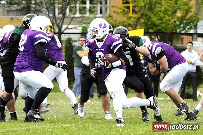 Zdjęcie w galerii na portalu naszraciborz.pl: Rybnik Thunders z raciborzanami w składzie zainaugurowali nowy sezon wiadomości z regionu