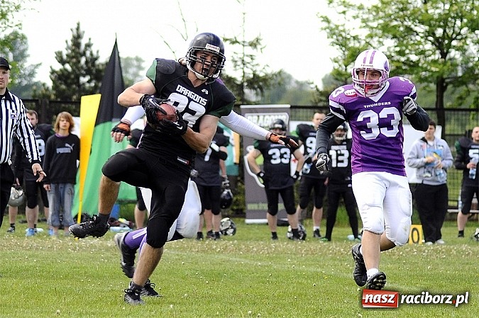 Zdjęcie w galerii na portalu naszraciborz.pl: Rybnik Thunders z raciborzanami w składzie zainaugurowali nowy sezon wiadomości z regionu