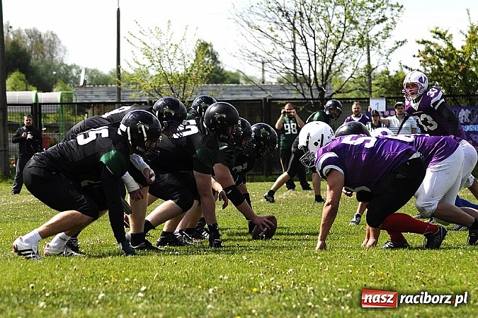 Zdjęcie w galerii na portalu naszraciborz.pl: Rybnik Thunders z raciborzanami w składzie zainaugurowali nowy sezon wiadomości z regionu