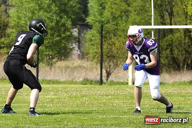 Zdjęcie w galerii na portalu naszraciborz.pl: Rybnik Thunders z raciborzanami w składzie zainaugurowali nowy sezon wiadomości z regionu