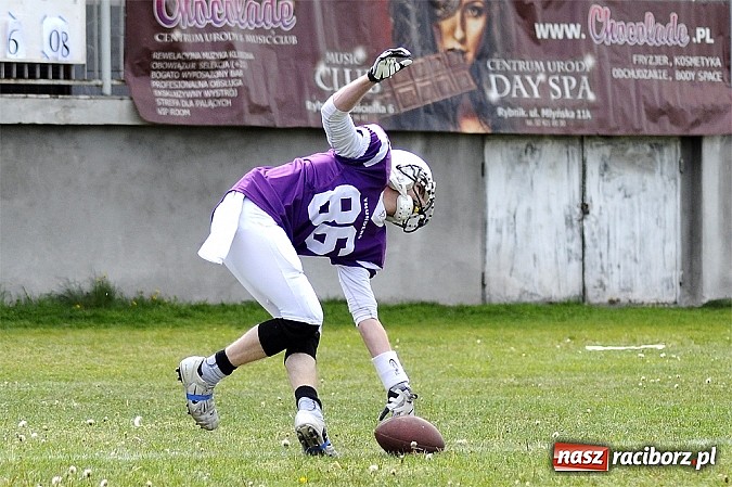Zdjęcie w galerii na portalu naszraciborz.pl: Rybnik Thunders z raciborzanami w składzie zainaugurowali nowy sezon wiadomości z regionu