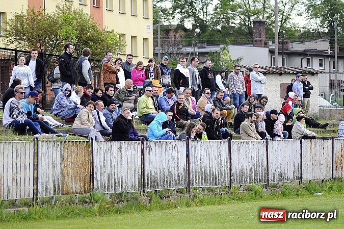 Zdjęcie w galerii na portalu naszraciborz.pl: Rybnik Thunders z raciborzanami w składzie zainaugurowali nowy sezon wiadomości z regionu
