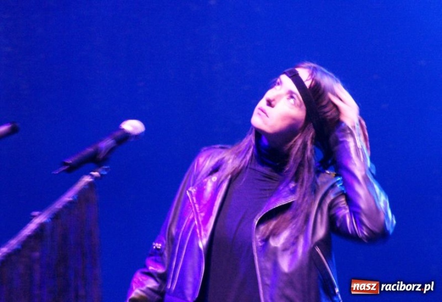 Zdjęcie w galerii na portalu naszraciborz.pl: Deszcz nie przestraszył fanów wiadomości z regionu