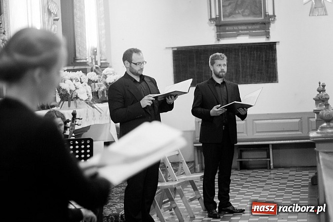 Zdjęcie w galerii na portalu naszraciborz.pl: TU ES PETRUS – wyjątkowy koncert w kościele farnym  wiadomości z regionu